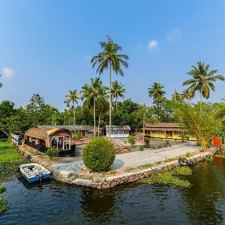 Oyo 5237 Island Lake Resort Alappuzha 외부 사진